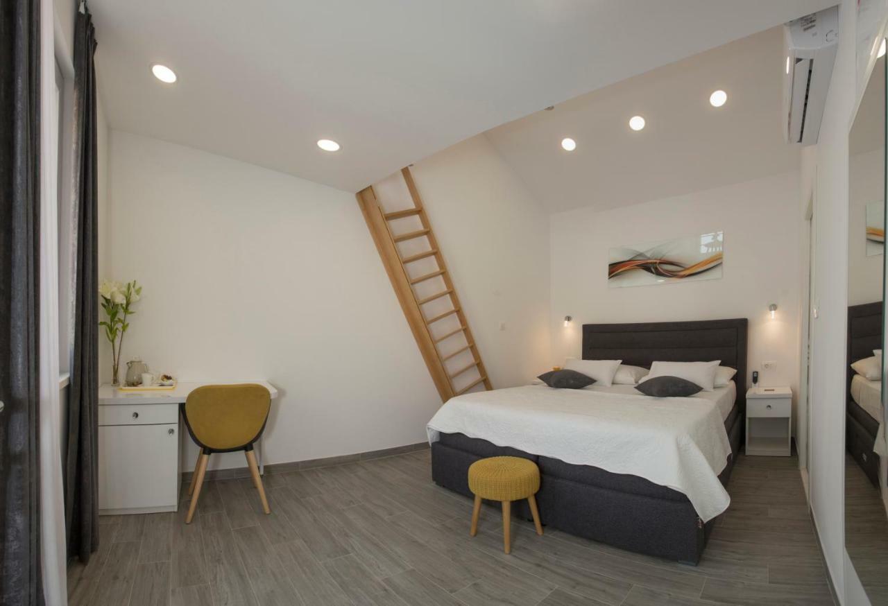 Central Old Town Rooms Split Exterior foto