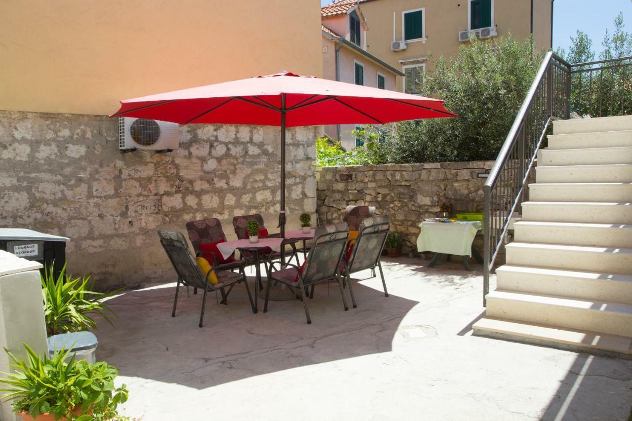 Central Old Town Rooms Split Exterior foto